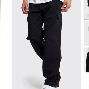 NWT BoohooMAN Relaxed Black Chino Trousers 28